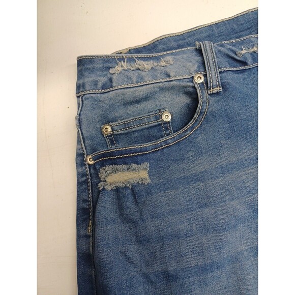 Ashley Stewart Capri Blue Jeans Denim Distressed Sz 18 NWT $49.50 Stretch - Picture 3 of 8
